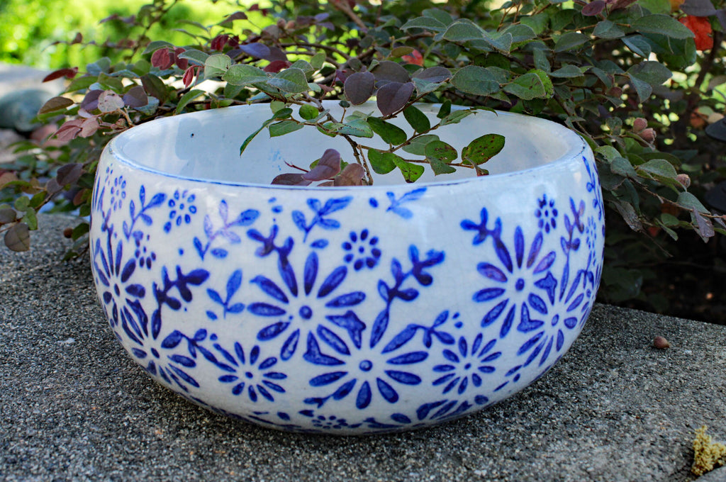 Old World Vintage Blue and White Ceramic Daisy Pattern Garden pots Available in 2 Sizes