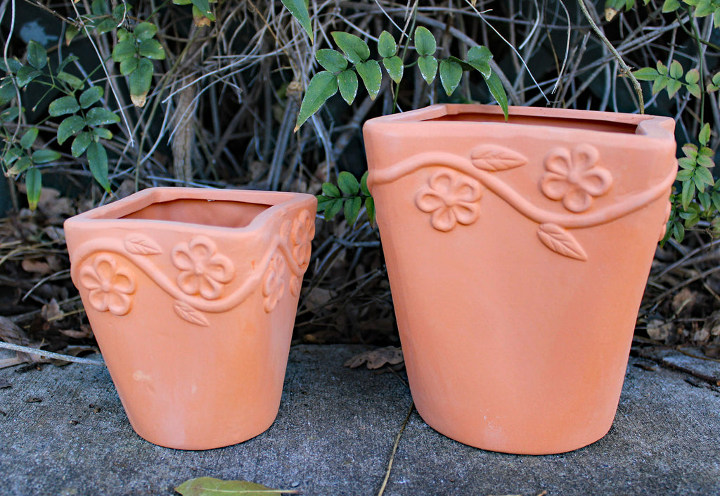 Set of 2 Different Size Natural Colored Terracotta Flower Wrapped Garden Planter