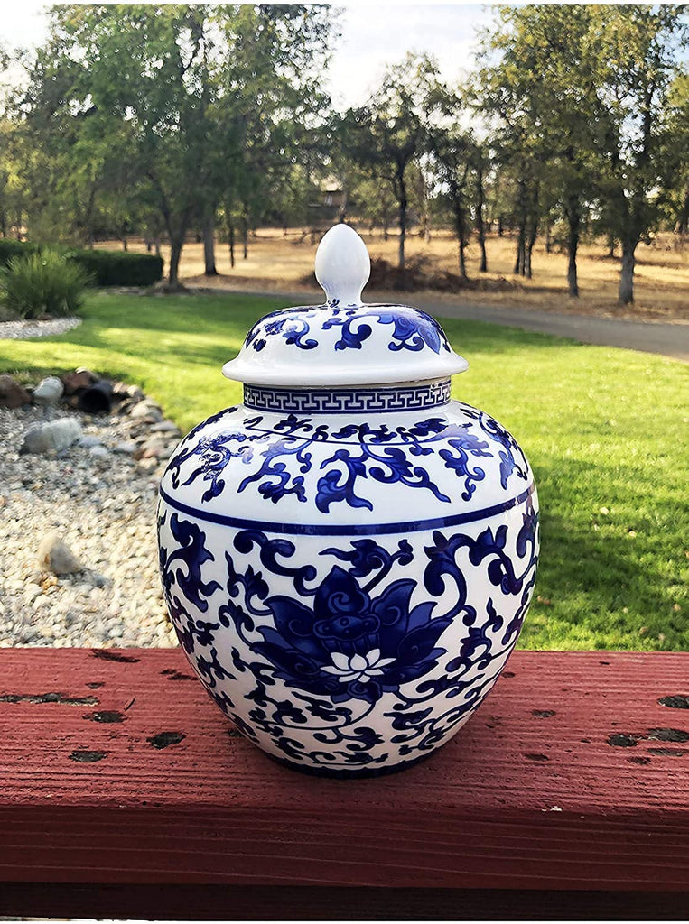 Blue and White Porcelain Tea Storage Helmet-shaped Temple Jar, 3 sizes available